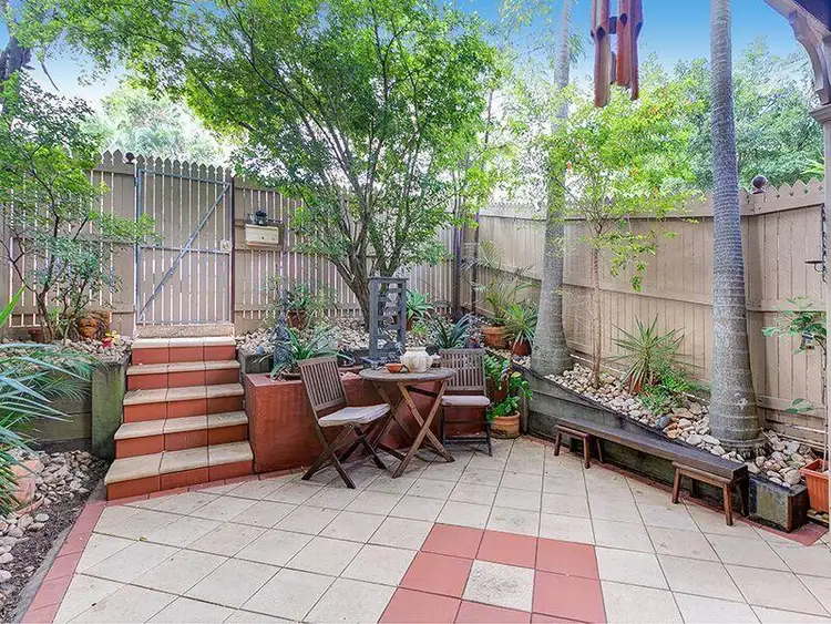 Third view of Homely townhouse listing, 2/40 Yeronga St, Yeronga QLD 4104