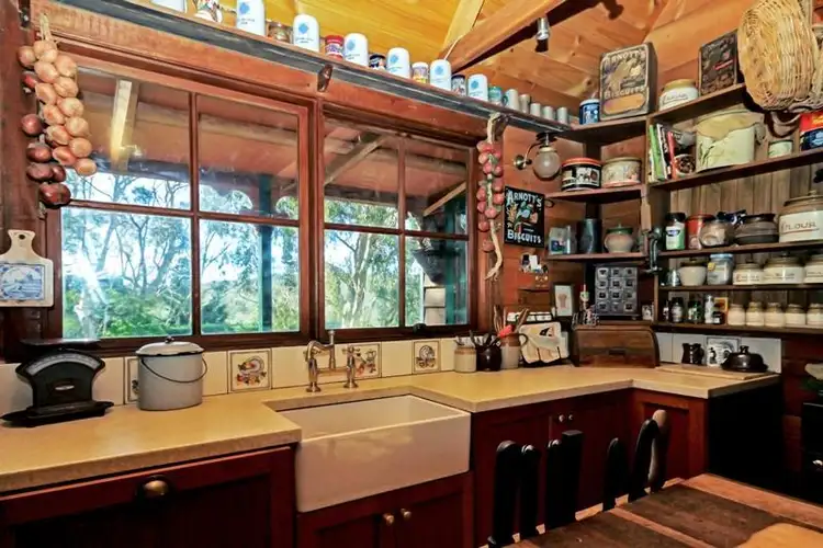 Fifth view of Homely house listing, 7 Highland Way, Tallong NSW 2579