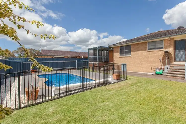 Second view of Homely house listing, 11 Lyndel Pde, Shortland NSW 2307
