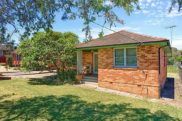 5 Woodville Rd, Chester Hill NSW 2162