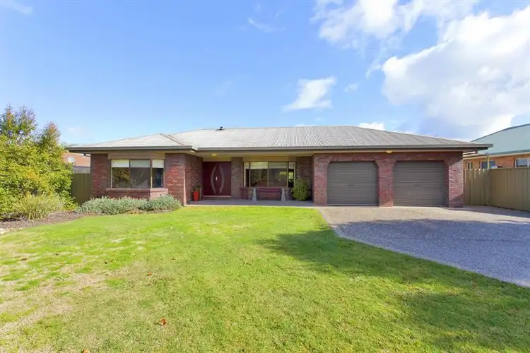 22 Worsley  Pl, Lavington NSW 2641