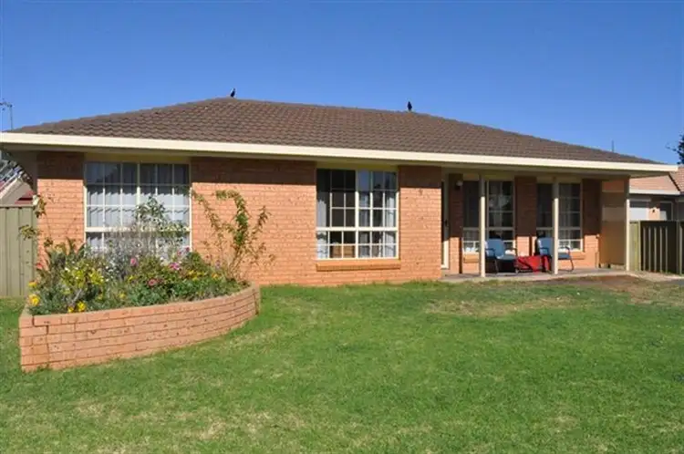 9 Voyager Way, Dubbo NSW 2830