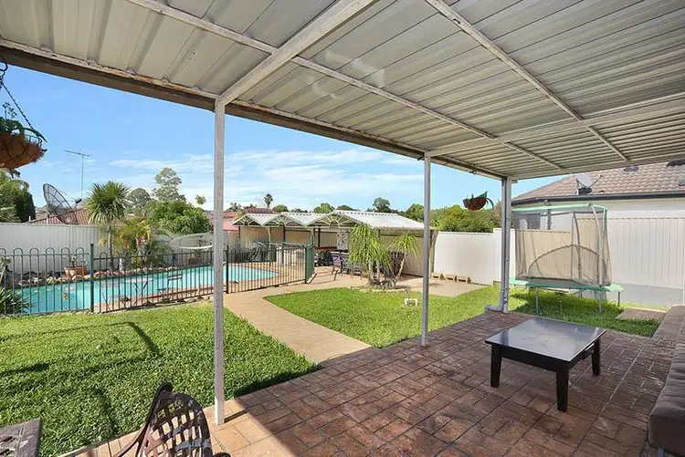 156 Quarry Rd, Bossley Park NSW 2176