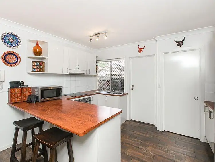 Fifth view of Homely townhouse listing, 2/40 Yeronga St, Yeronga QLD 4104