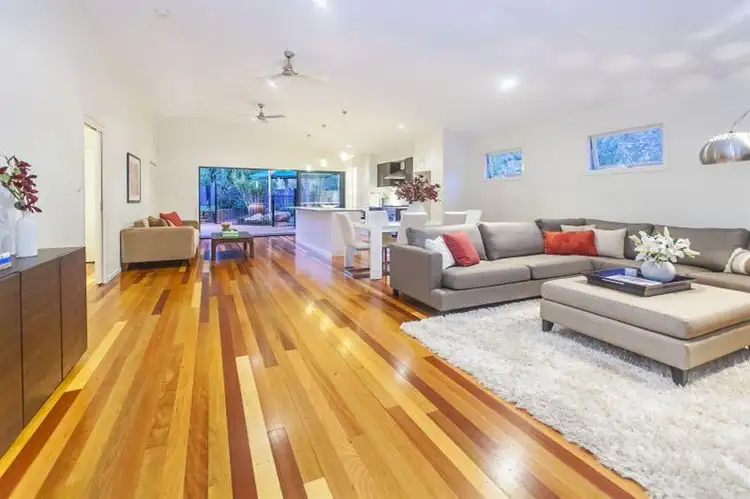 16 Chadwick St, Tarragindi QLD 4121