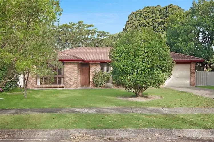 27 Helen Ave, Lemon Tree Passage NSW 2319