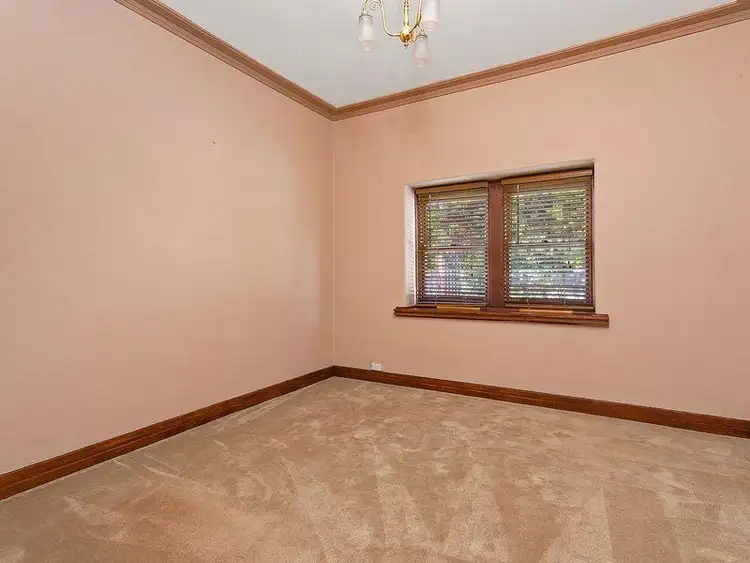 Fifth view of Homely house listing, 420 Smith St, North Albury NSW 2640