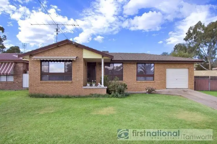 16 Angela St, Tamworth NSW 2340