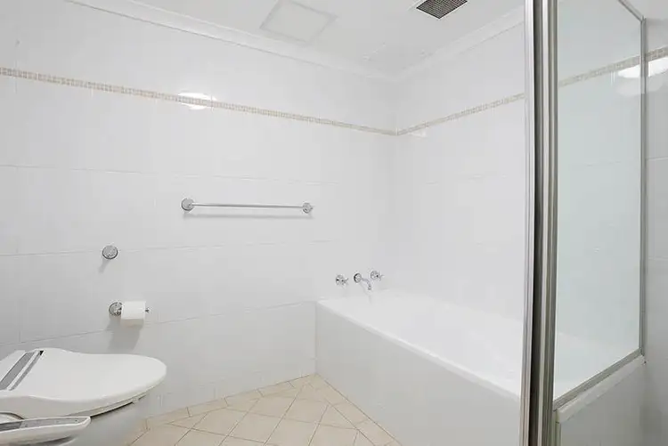 Fifth view of Homely apartment listing, 2/2 Pound Rd, Hornsby NSW 2077