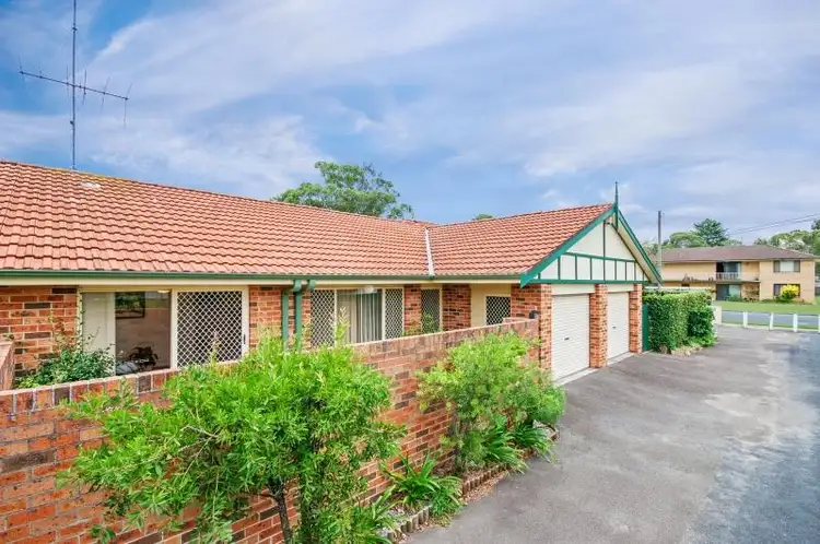 Main view of Homely villa listing, 2/172 Bourke Rd, Umina Beach NSW 2257