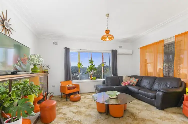 Second view of Homely house listing, 11 Figtree Cres, Figtree NSW 2525