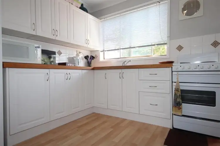 Second view of Homely unit listing, 6/2 Eagle Lane, Mallabula NSW 2319