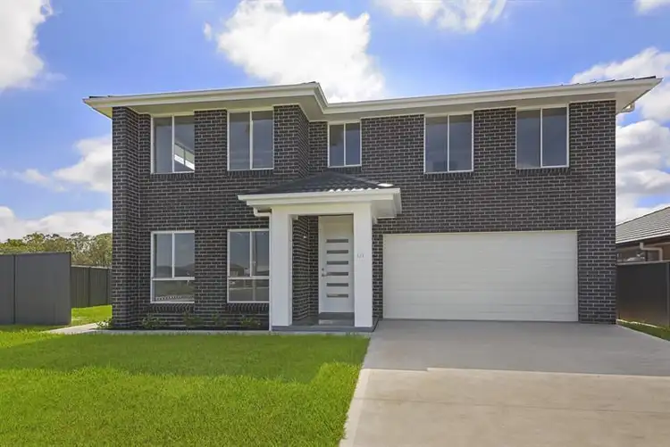 121 Village Cct, Gregory Hills NSW 2557