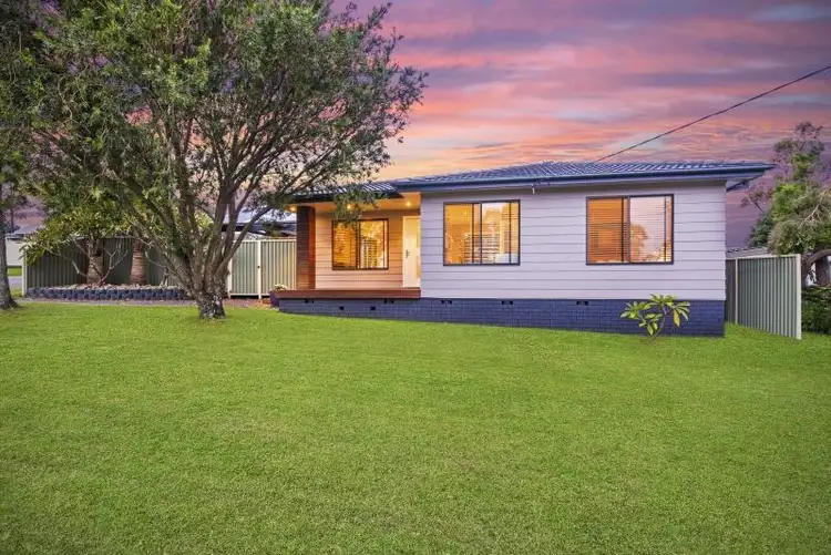 61 Pearce Rd, Kanwal NSW 2259