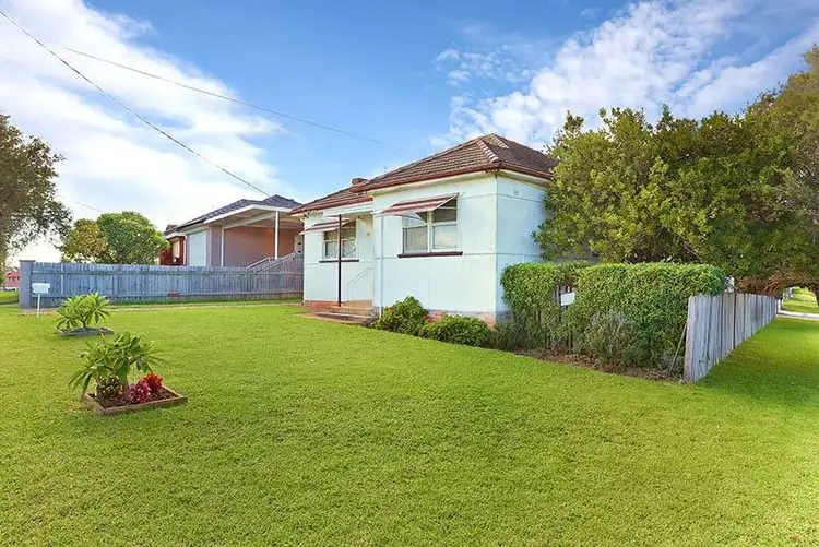 14 Taralga St, Old Guildford NSW 2161