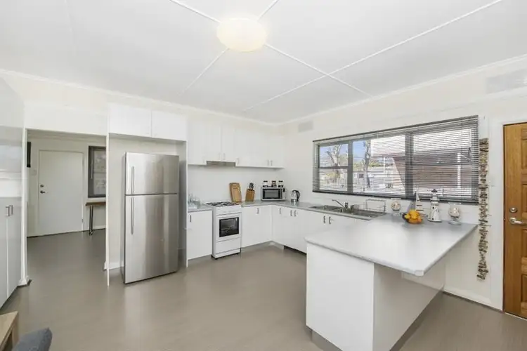79 Ocean View Rd, Gorokan NSW 2263