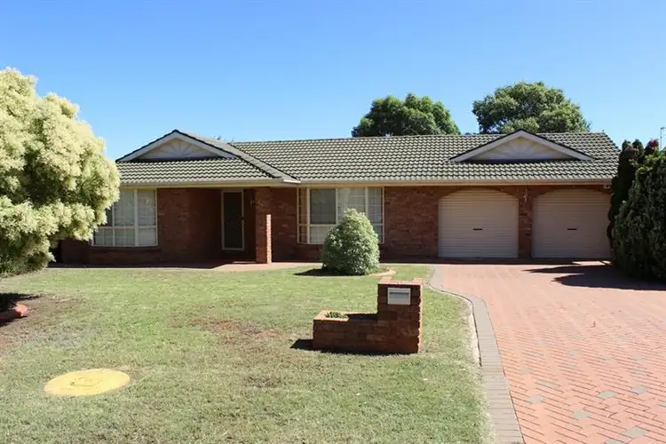 25 Jacqueline Dr, Dubbo NSW 2830