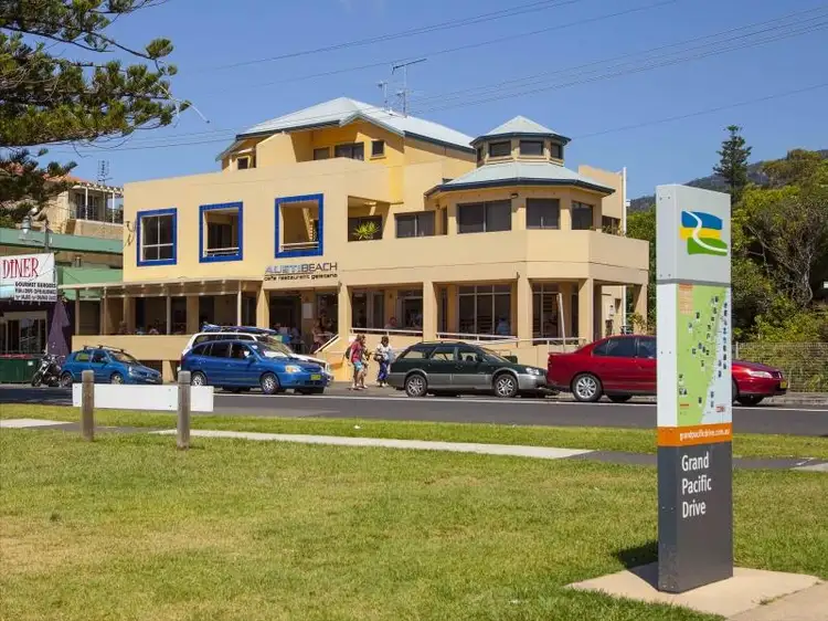 Second view of Homely townhouse listing, 3/17 Mountain Rd, Austinmer NSW 2515