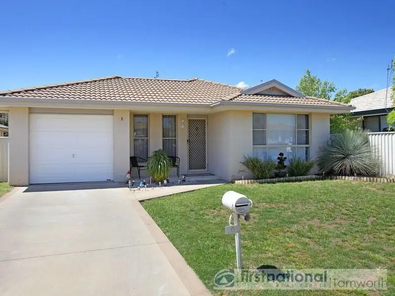 Main view of Homely house listing, 6 Tasman Pl, Tamworth NSW 2340