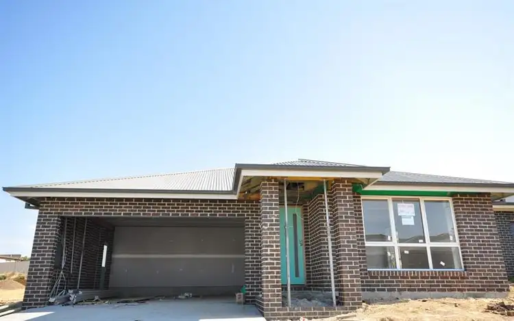 11 Glasson Dr, Orange NSW 2800