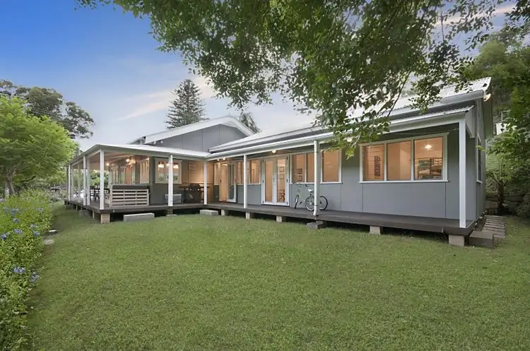 2 Bay St, Patonga NSW 2256