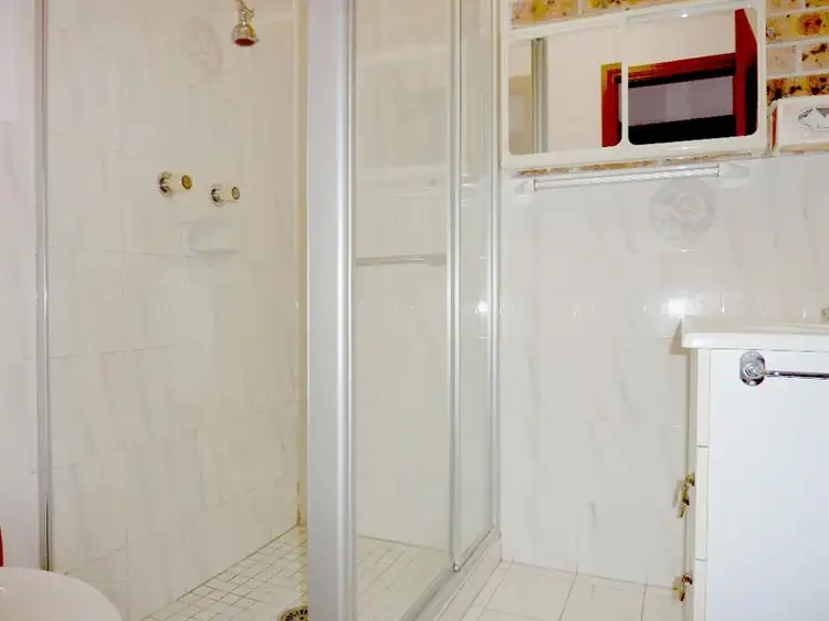 Sixth view of Homely villa listing, 3/11 Mountview Ave, Beverly Hills NSW 2209