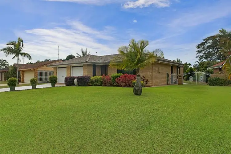 17 Japonica  Dr, Palm Beach QLD 4221