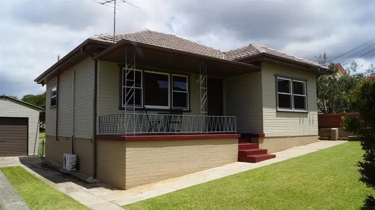 7 Weekes St, Balgownie NSW 2519