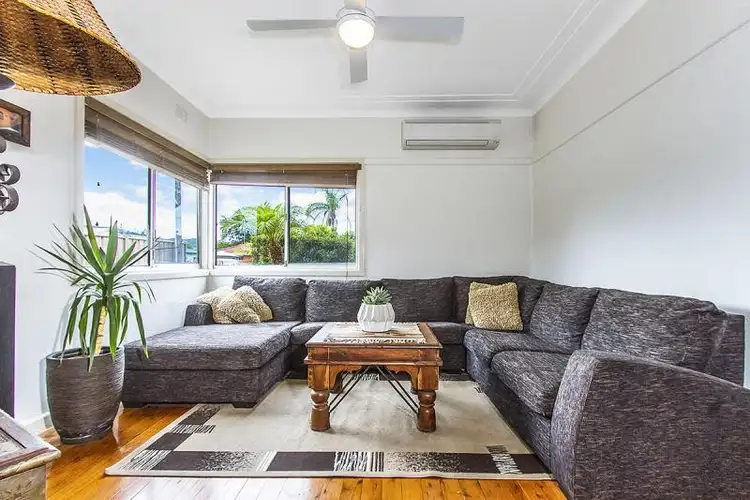 Third view of Homely house listing, 1/52 Webb Road, Booker Bay NSW 2257