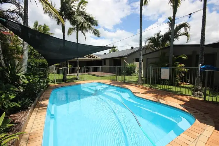 8 Kel Nagle Ct, Parkwood QLD 4214