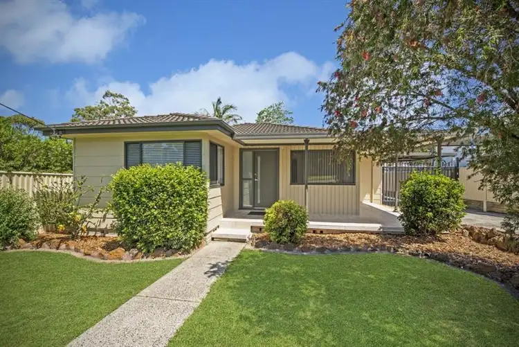 8 Westbrook Pde, Gorokan NSW 2263