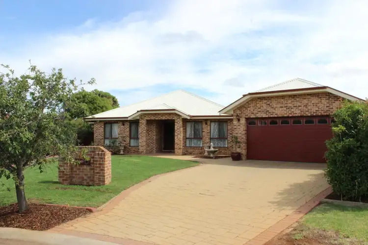 10 Warrego Court, Dubbo NSW 2830