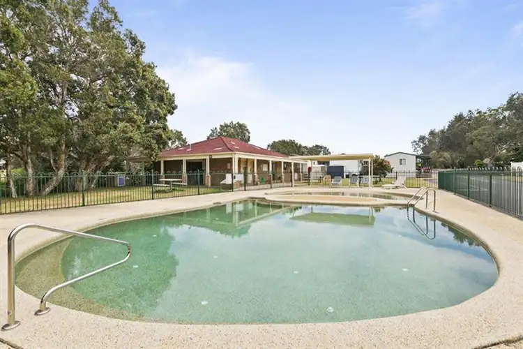 Second view of Homely house listing, 4/31 Kalaroo Rd, Redhead NSW 2290