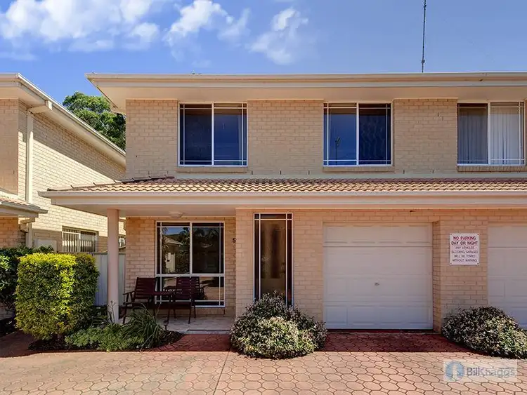 5/2 Creswell Pl, Fingal Bay NSW 2315