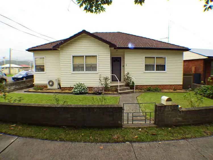 1 Central Ave, Oak Flats NSW 2529