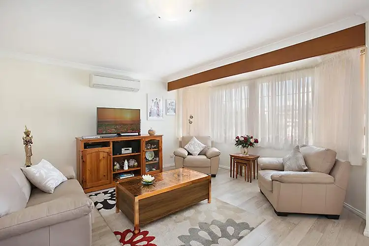 Fifth view of Homely semi-detached listing, 2/15 Caves Beach Road, Caves Beach NSW 2281