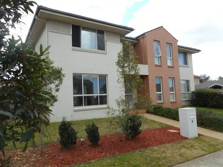 4 Neva St, Glenfield NSW 2167