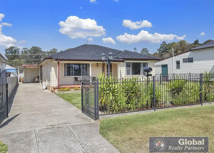 52 Appleton Ave, Weston NSW 2326