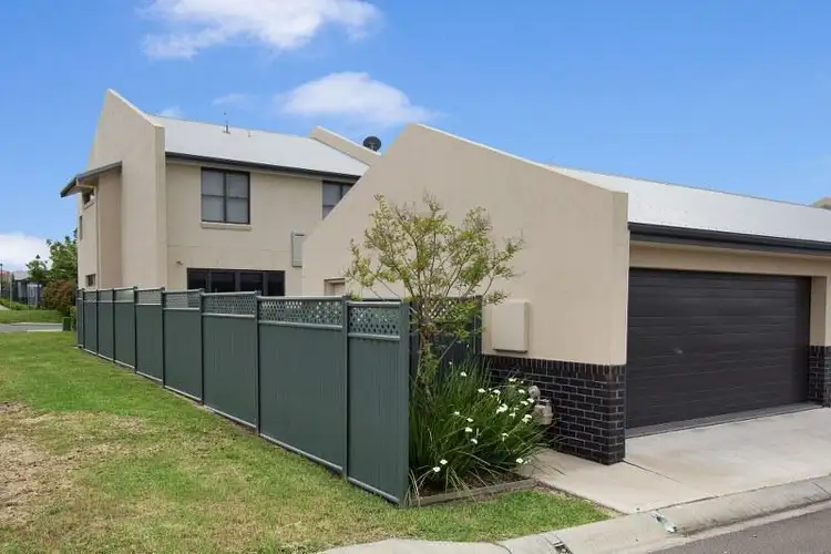 Third view of Homely townhouse listing, 15 Boulevard Pl, Tamworth NSW 2340