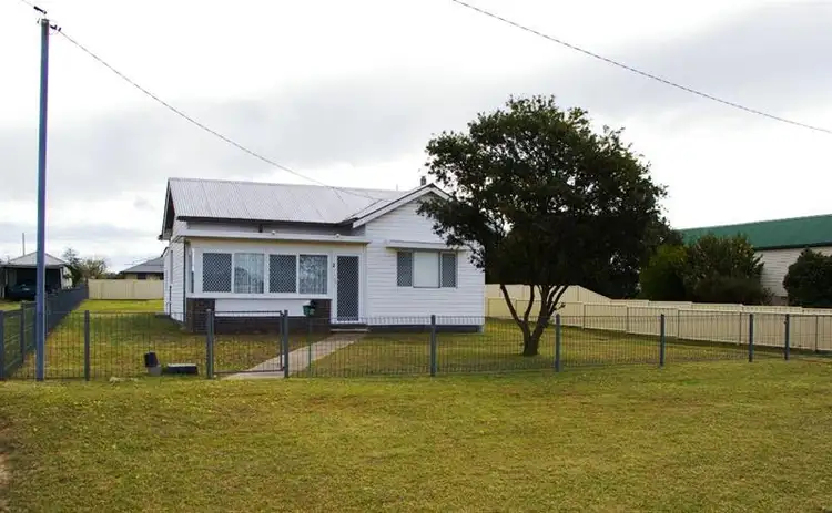 2 Dumaresq St, Uralla NSW 2358