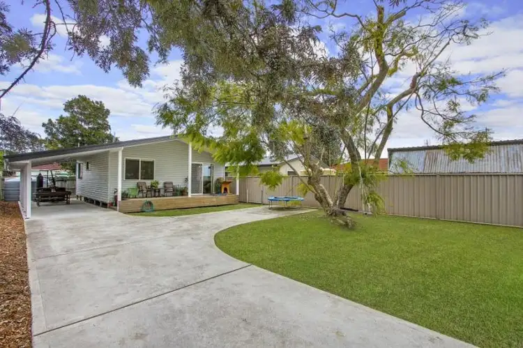 5 Trafalgar Ave, Woy Woy NSW 2256