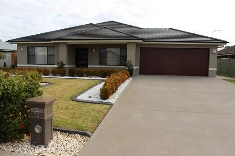 26 Namoi Cres, Dubbo NSW 2830