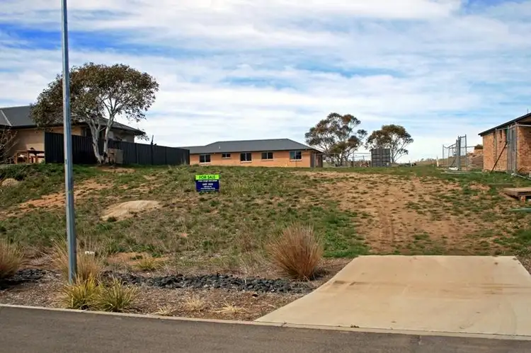 3 Ethridge Cl, Jindabyne NSW 2627