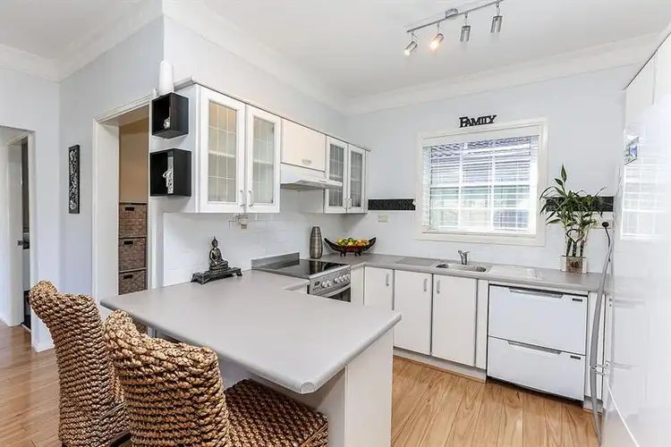 Sixth view of Homely house listing, 128 Lakeview Pde, Blacksmiths NSW 2281