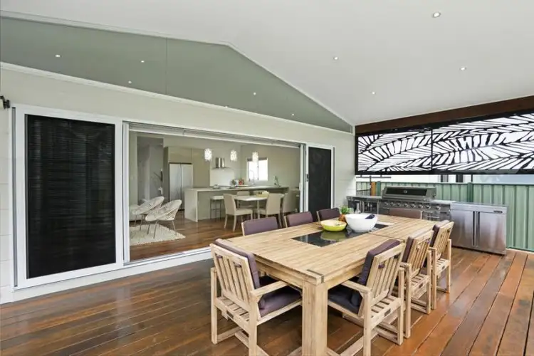 13 Lake Rd, Blackwall NSW 2256