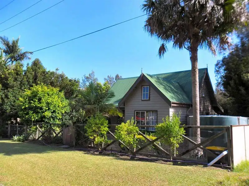 Main view of Homely house listing, 33 Kamarooka  St, Coomba Park NSW 2428