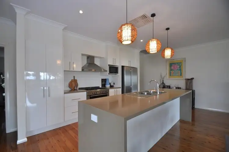 Fourth view of Homely house listing, 8 Harrison Pl, Dubbo NSW 2830
