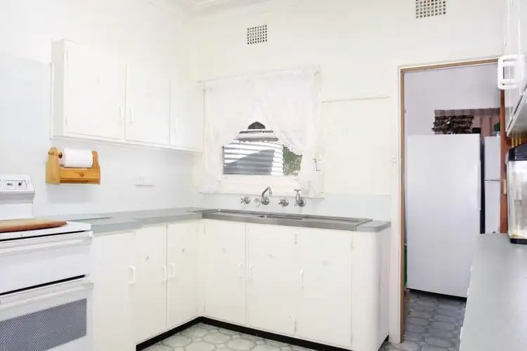 Second view of Homely house listing, 55 Phillip St, Tamworth NSW 2340