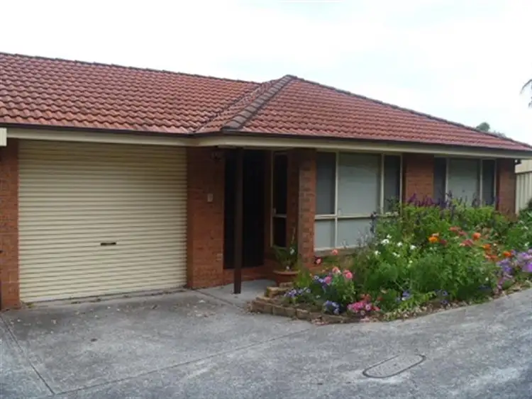 8/25 Robertson St, Coniston NSW 2500