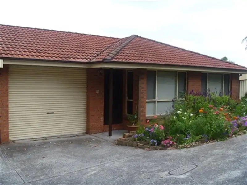 Main view of Homely villa listing, 8/25 Robertson St, Coniston NSW 2500